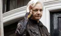 Wikileaks kurucusu Assange Londra'da gözaltına alındı