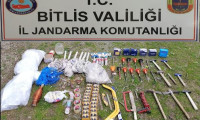 Bitlis’te PKK sığınağında patlayıcılar ele geçirildi