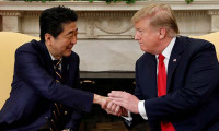 Trump Japon Başbakan ile görüştü: Sumo güreşi izlemek isterim