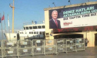 Kadıköy'deki Binali Yıldırım afişine kaldırma kararı