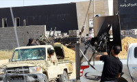 Libya'da hükümet güçleri Trablus Havalimanı'na girdi
