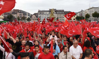 Hollanda'da Türkler'e karşı yasa hazırlığı