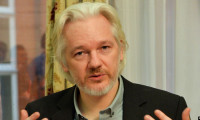 Assange'ın gıyabında tutuklanması talebine ret