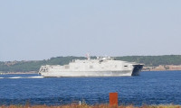 ABD Donanması'na ait gemi Çanakkale Boğazı'ndan geçti