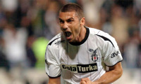 Beşiktaş'tan sürpriz açıklama: Burak bu sene burada kalacak
