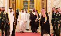 BAE Veliaht Prensinden Riyad'a ziyaret 