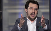 Salvini: Seçimden önce bütçeyi geçirmeye hazırız