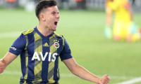 Fenerbahçe'de Ferdi Kadıoğlu'ndan rekor bonservis beklentisi