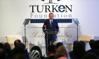 Cumhurbaşkanı Erdoğan TÜRKEN Vakfı yemeğinde öğrencilerle buluştu