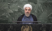 Ruhani: Yaptırımlar altında müzakerelere yanıtımız olumsuz