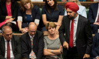 Singh: Johnson Müslüman kadınlardan özür dilesin