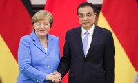 Merkel: Ticaret savaşının bir an önce sonuçlanmasını umuyoruz