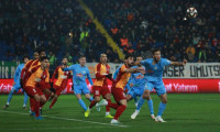 Galatasaray Rize'den beraberlikle döndü