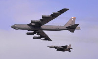 ABD İran için nükleer kapasiteli 6 bombardıman uçağı gönderiyor