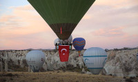 Kapadokya'da balonlar, Cumhuriyet Bayramı için havalandı