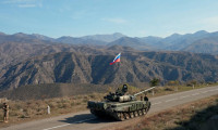 Rus tankları Dağlık Karabağ'da! İlk fotoğraflar