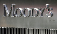 Moody's: Kovid-19 küresel ekonomik toparlanmaya tehdit