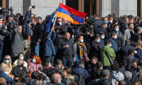 Ermenistan'da kaçma sırası hükümette