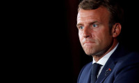 Macron şokta! Hükümete güven yüzde 26'ya geriledi