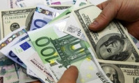 Dolar ve euro güne sakin başladı