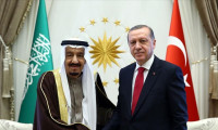 Cumhurbaşkanı Erdoğan Suudi Kral Selman ile görüştü