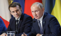 Putin ile Macron Fransa’daki terör saldırılarını konuştu