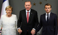 Cumhurbaşkanı Erdoğan, Merkel ve Macron ile telefonda görüştü