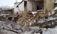 İran 5.9 büyüklüğündeki deprem! Van'da 8 can kaybı