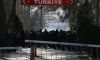 Soylu Türkiye'den ayrılan  göçmen sayısını açıkladı