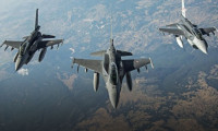 DEAŞ karşıtı koalisyon jetleri Suriye'de İran üslerini vurdu