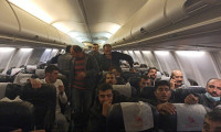 Esrarengiz uçak Ankara'ya iniş yaptı