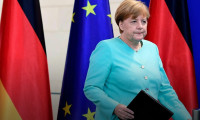 Merkel: Putin, Erdoğan ve Macron ile görüşmek istemedi