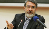 İran'da Sanayi ve Ticaret Bakanı da virüse yakalandı