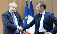 Johnson, Macron ile İdlib ve koronavirüsü görüştü