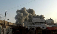  Rus uçakları İdlib'de sivilleri vurdu: 16 ölü