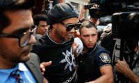 Gözaltına alınan Ronaldinho serbest bırakıldı