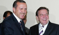 Schröder: Türkiye, gururlu bir ülke ve gururlu bir lidere sahip
