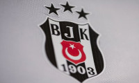 Beşiktaş'ta iki yabancı futbolcu Türkiye'den ayrıldı