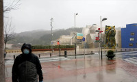 İspanya'da karantina 26 Nisan'a kadar uzatıldı
