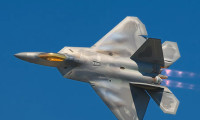 ABD’de F-22 Raptor savaş uçağı düştü