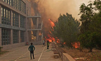 KKTC’de büyük yangın... ODTÜ kampüsüne ulaştı