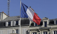 Fransa ekonomisi ikinci çeyrekte % 20 daralabilir