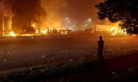 ABD'de göstericiler polis merkezini ateşe verdi