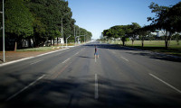 Brezilya'da ilk kez büyükşehirde sokağa çıkma yasağı ilan edildi