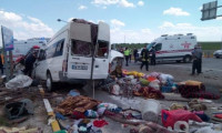 Konya’da minibüs ile TIR çarpıştı: 6 ölü