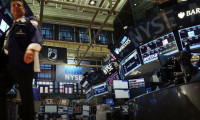 Wall Street haftaya karışık seyirle başladı