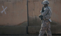Irak'ta ABD üslerine füzeli saldırı