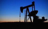 Brent petrolün varili 43.61 dolar