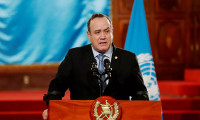 Guatemala Devlet Başkanı Giammattei Kovid-19'a yakalandı