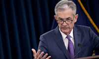 Powell: Ekonominin önündeki yol belirsiz